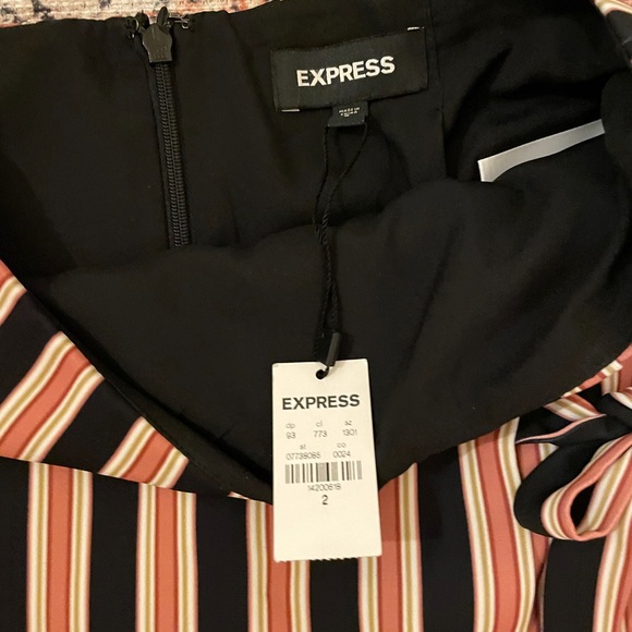 Tie wrap skirt - Picture 4 of 4